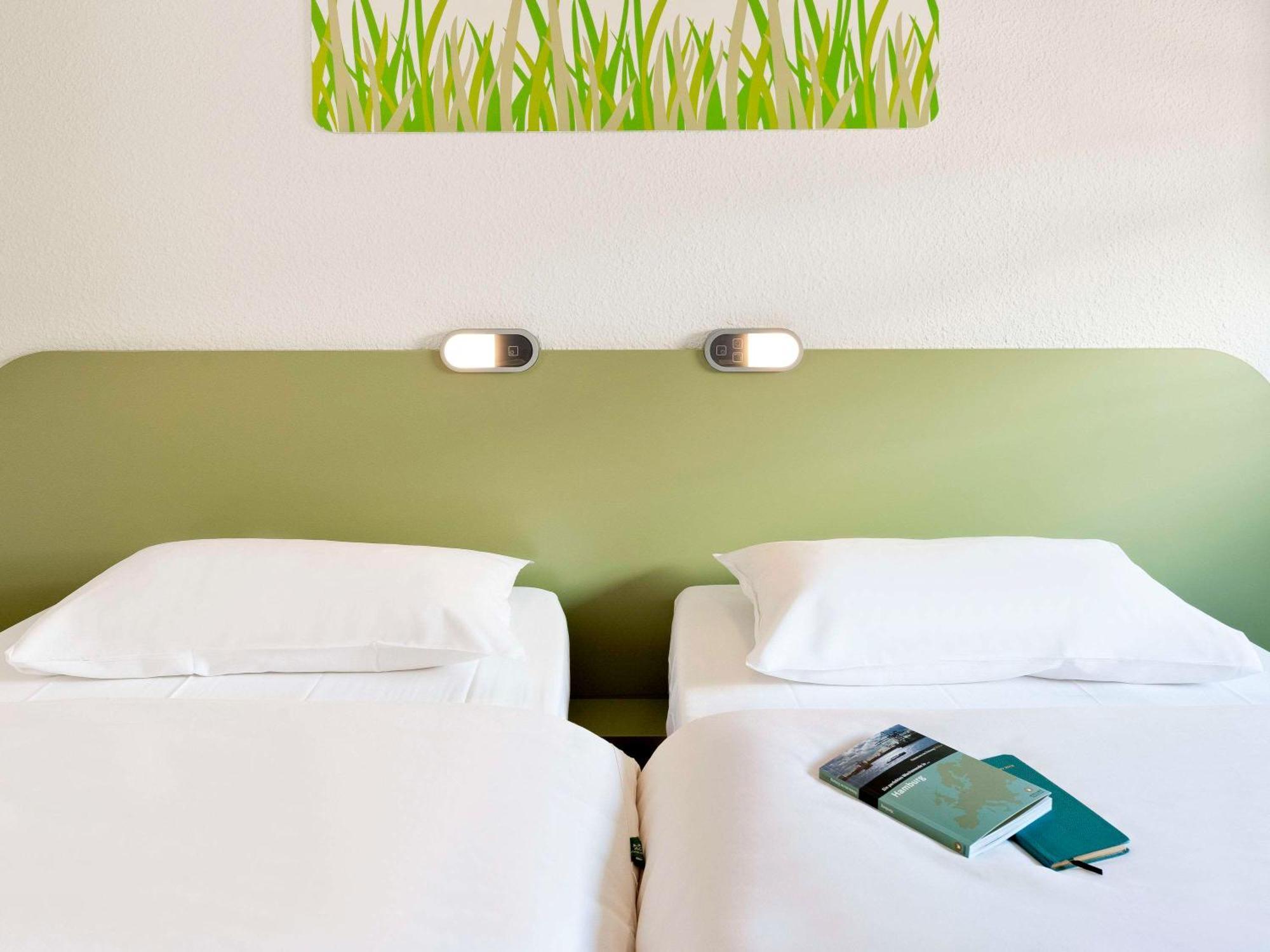 Ibis Budget Aix En Provence Est Le Canet Meyreuil Exterior photo