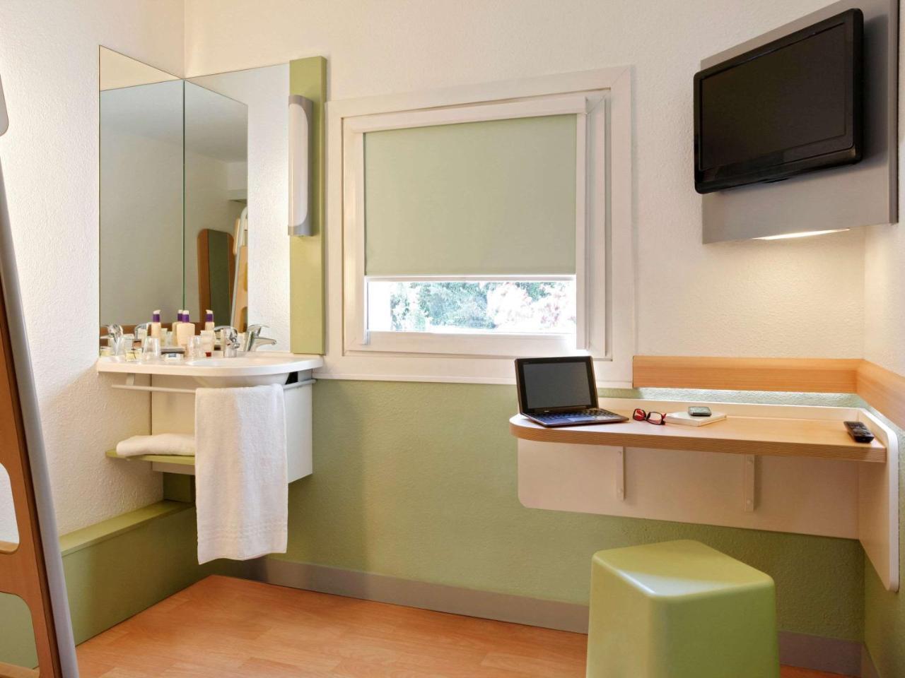 Ibis Budget Aix En Provence Est Le Canet Meyreuil Exterior photo